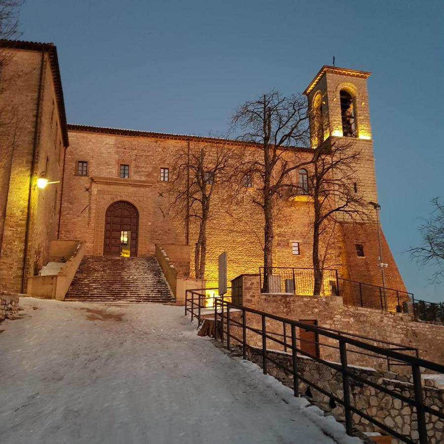 Appartamento Gattapone 9 Gubbio Eksteriør bilde