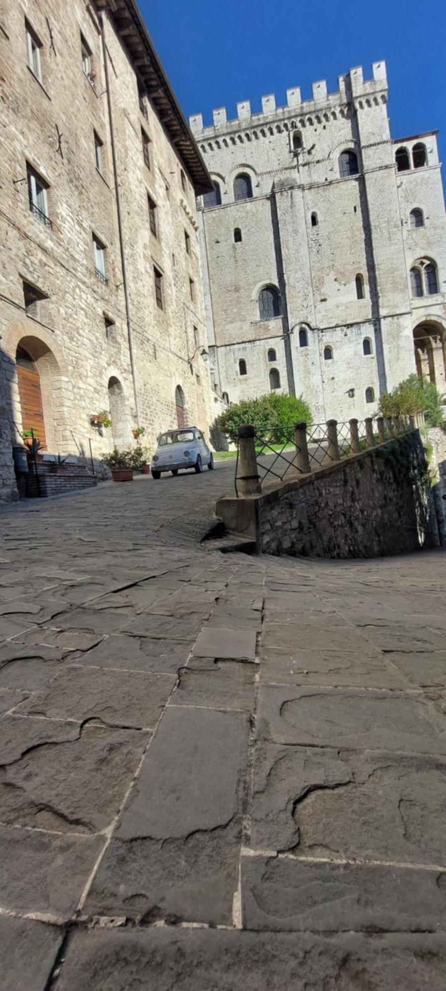 Appartamento Gattapone 9 Gubbio Eksteriør bilde